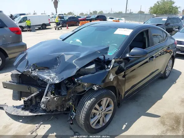 KMHD84LFXHU407227 2017 HYUNDAI ELANTRA - Image 2