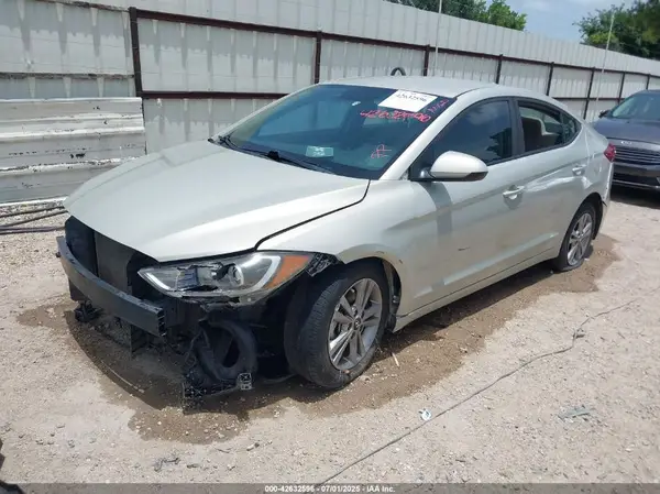KMHD84LFXHU410340 2017 HYUNDAI ELANTRA - Image 2