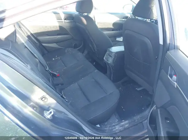 KMHD84LFXHU420169 2017 HYUNDAI ELANTRA - Image 8