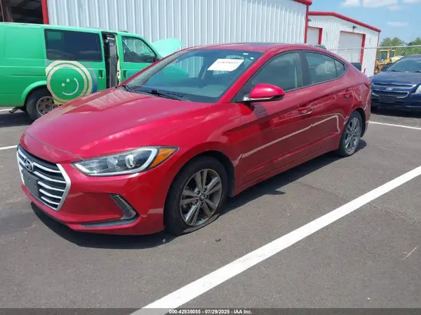 KMHD84LFXHU423069 2017 HYUNDAI ELANTRA - Image 2