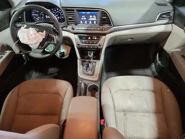 KMHD84LFXHU427056 2017 HYUNDAI ELANTRA - Image 8