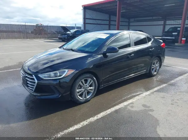 KMHD84LFXJU449497 2018 HYUNDAI ELANTRA - Image 2