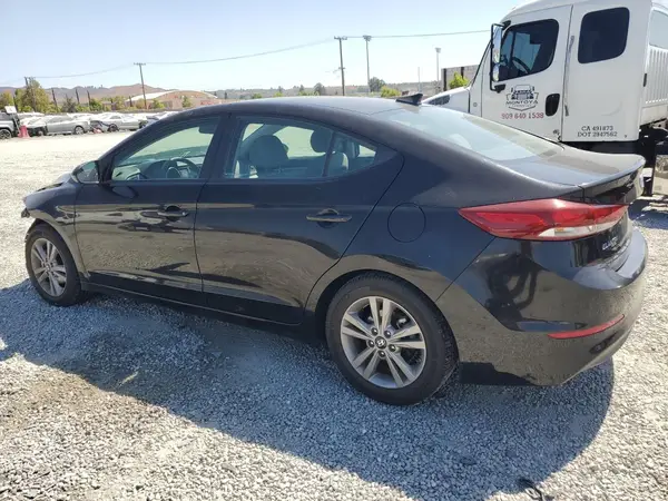 KMHD84LFXJU455607 2018 HYUNDAI ELANTRA - Image 2