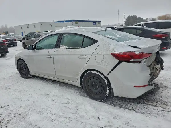 KMHD84LFXJU455638 2018 HYUNDAI ELANTRA - Image 2
