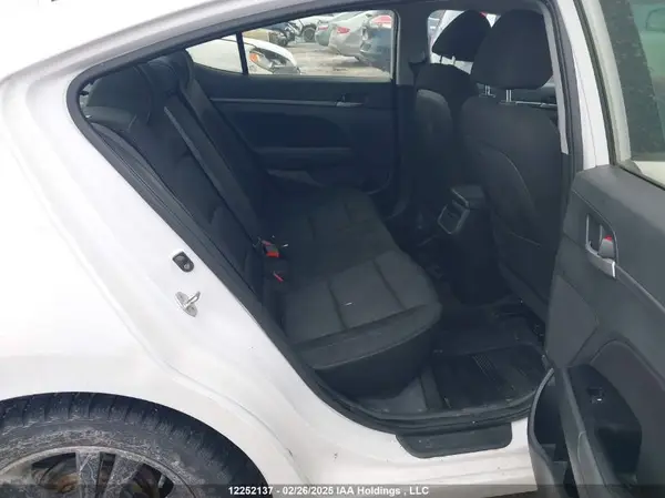 KMHD84LFXJU457440 2018 HYUNDAI ELANTRA - Image 8