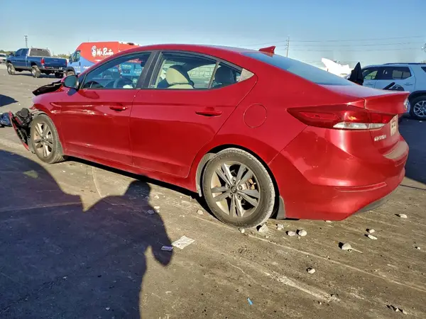 KMHD84LFXJU470012 2018 HYUNDAI ELANTRA - Image 2