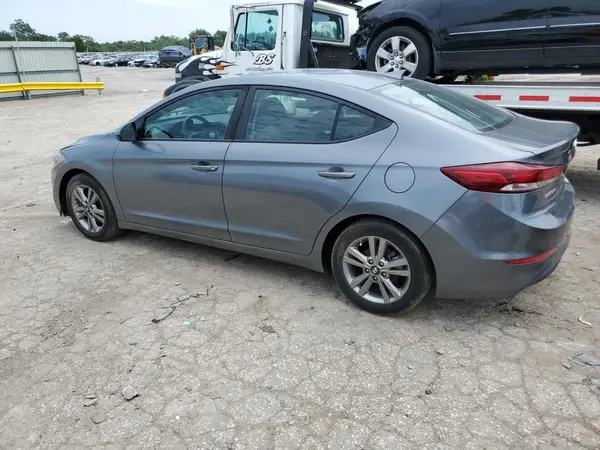 KMHD84LFXJU475775 2018 HYUNDAI ELANTRA - Image 2