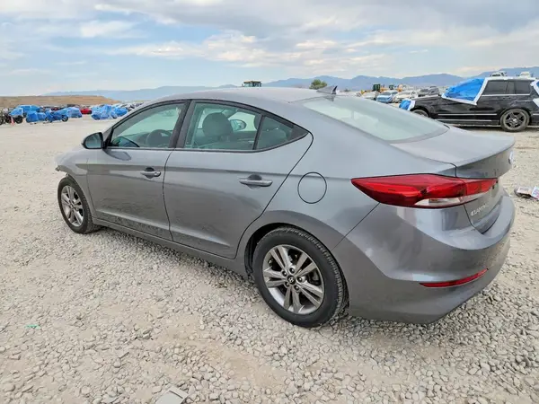 KMHD84LFXJU498702 2018 HYUNDAI ELANTRA - Image 2
