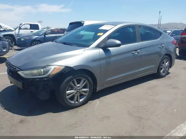 KMHD84LFXJU513120 2018 HYUNDAI ELANTRA - Image 2