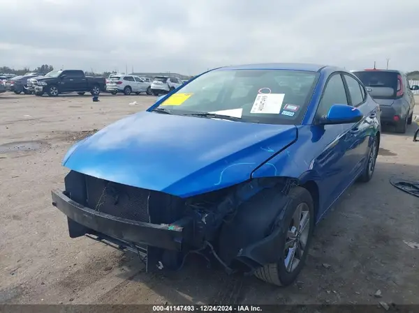 KMHD84LFXJU557800 2018 HYUNDAI ELANTRA - Image 2
