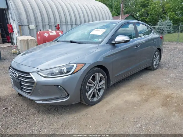 KMHD84LFXJU573978 2018 HYUNDAI ELANTRA - Image 2