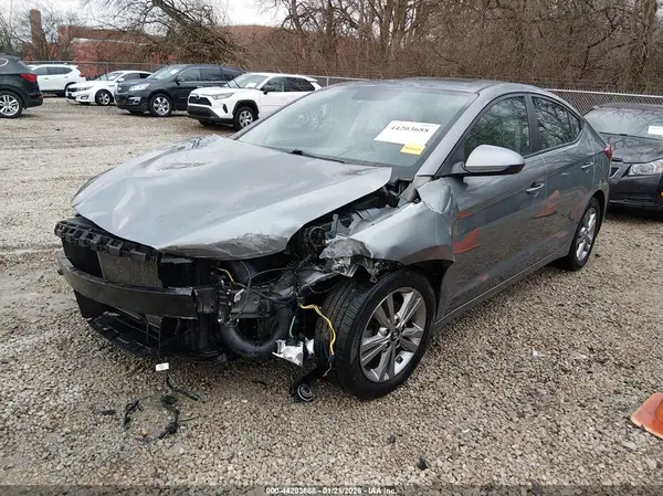 KMHD84LFXJU575651 2018 HYUNDAI ELANTRA - Image 2