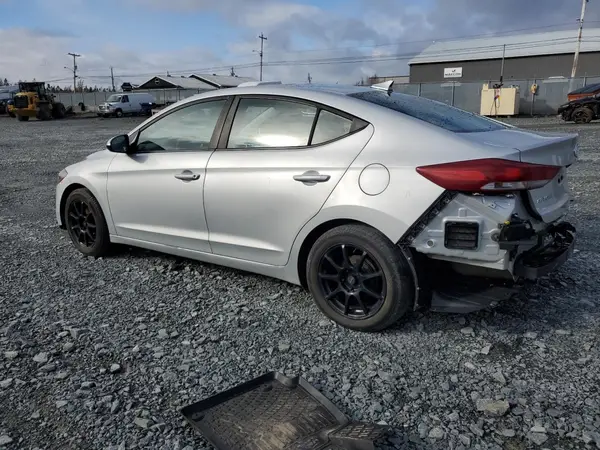 KMHD84LFXJU582633 2018 HYUNDAI ELANTRA - Image 2
