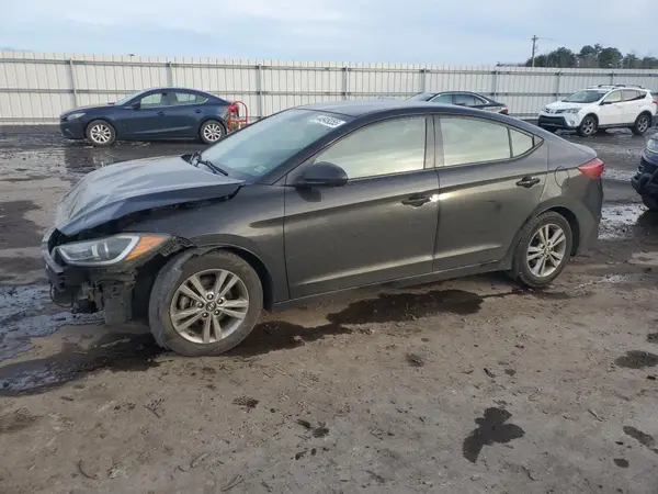 KMHD84LFXJU588996 2018 HYUNDAI ELANTRA - Image 1