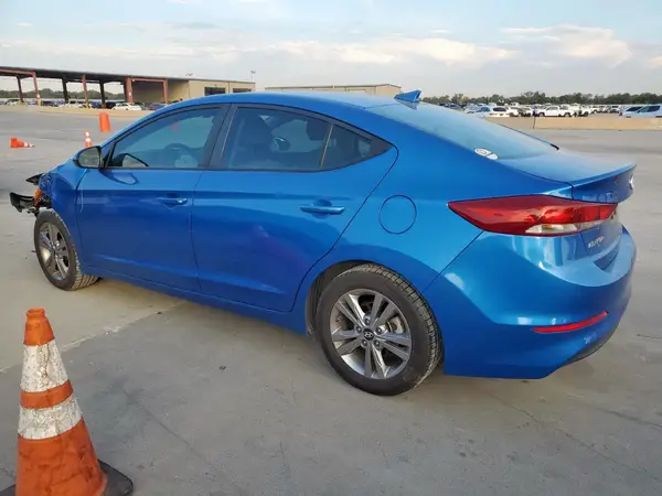 KMHD84LFXJU593678 2018 HYUNDAI ELANTRA - Image 2