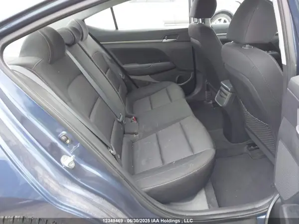 KMHD84LFXJU602170 2018 HYUNDAI ELANTRA - Image 8