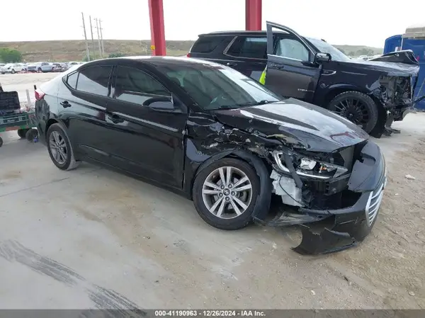KMHD84LFXJU610625 2018 HYUNDAI ELANTRA - Image 1
