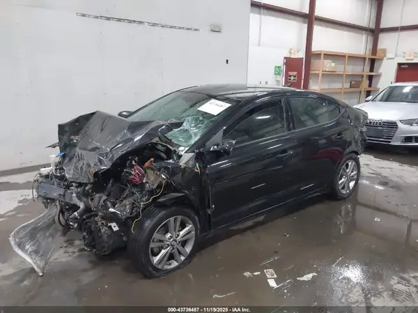 KMHD84LFXJU628185 2018 HYUNDAI ELANTRA - Image 2