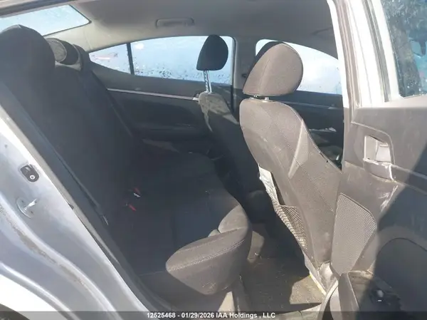 KMHD84LFXJU633015 2018 HYUNDAI ELANTRA - Image 8