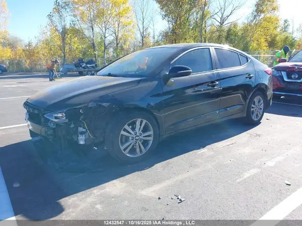 KMHD84LFXJU668735 2018 HYUNDAI ELANTRA - Image 2