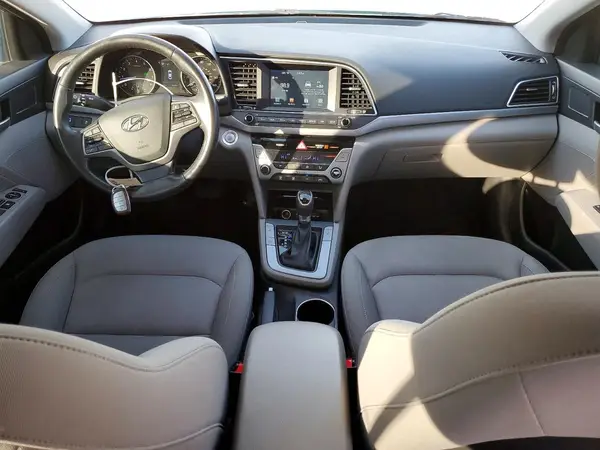 KMHD84LFXJU677208 2018 HYUNDAI ELANTRA - Image 8
