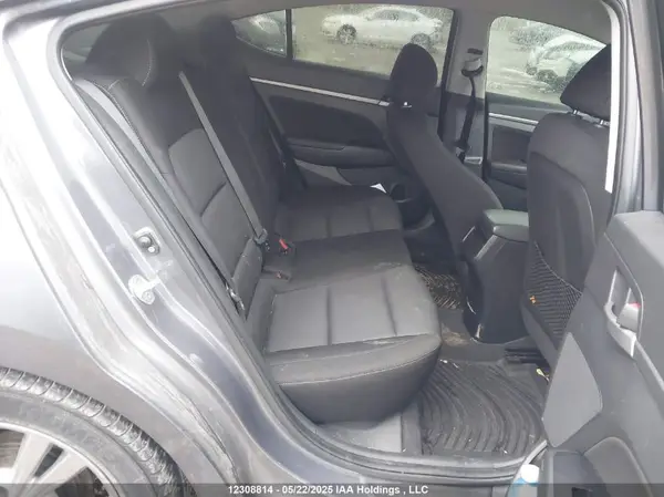 KMHD84LFXJU678438 2018 HYUNDAI ELANTRA - Image 8