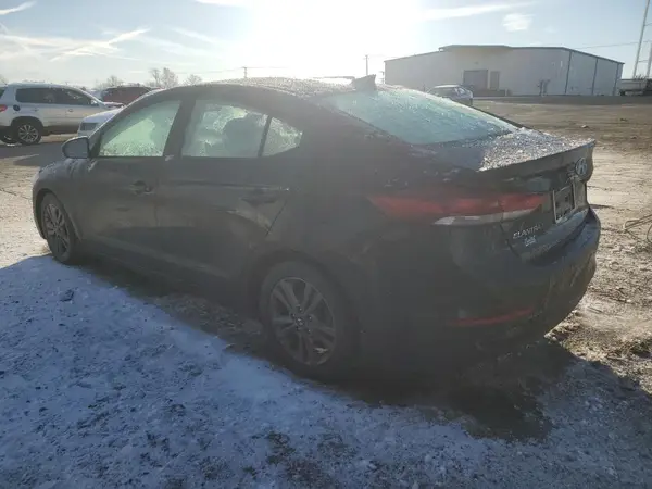 KMHD84LFXJU679024 2018 HYUNDAI ELANTRA - Image 2