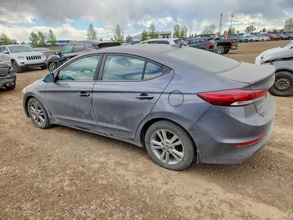 KMHD84LFXJU684742 2018 HYUNDAI ELANTRA - Image 2