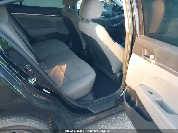 KMHD84LFXKU731169 2019 HYUNDAI ELANTRA - Image 8