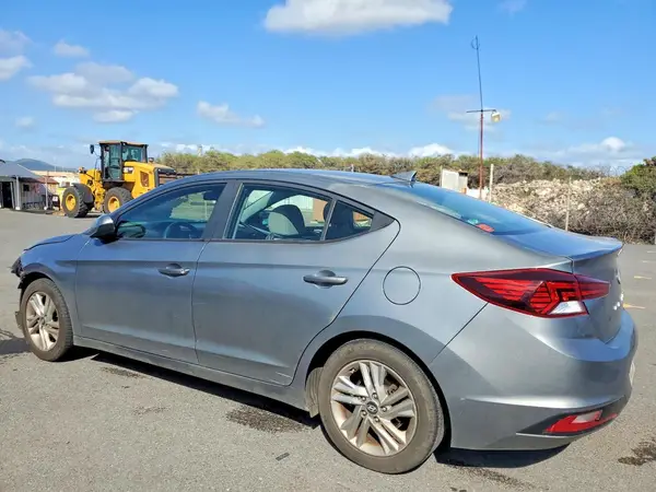 KMHD84LFXKU749025 2019 HYUNDAI ELANTRA - Image 2