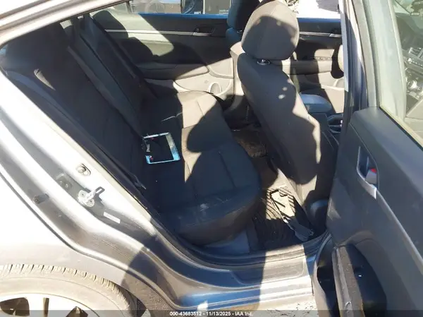 KMHD84LFXKU780727 2019 HYUNDAI ELANTRA - Image 8