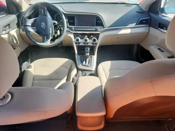 KMHD84LFXKU795972 2019 HYUNDAI ELANTRA - Image 8
