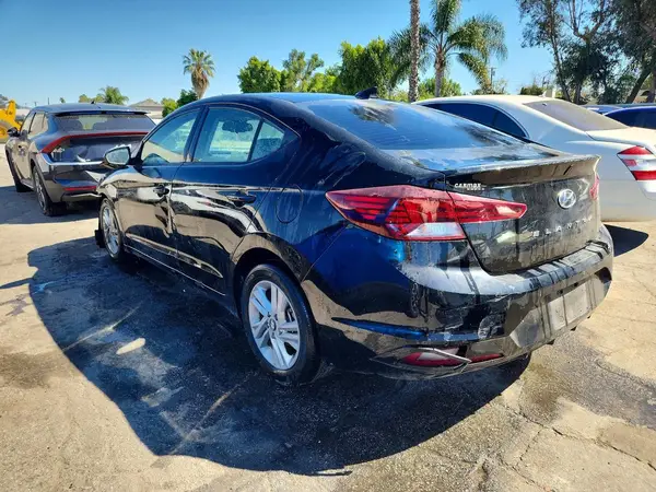 KMHD84LFXKU798919 2019 HYUNDAI ELANTRA - Image 2