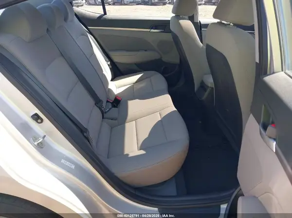 KMHD84LFXKU800880 2019 HYUNDAI ELANTRA - Image 8
