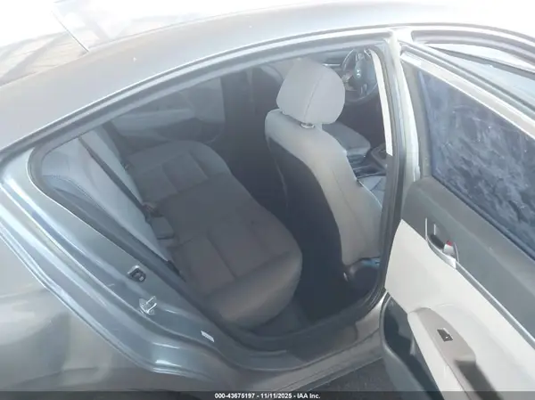 KMHD84LFXKU810373 2019 HYUNDAI ELANTRA - Image 8