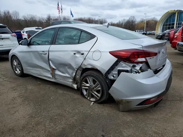 KMHD84LFXKU818473 2019 HYUNDAI ELANTRA - Image 2