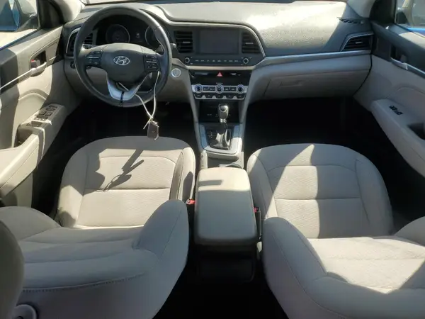 KMHD84LFXKU820773 2019 HYUNDAI ELANTRA - Image 8