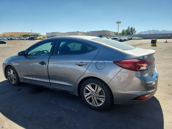 KMHD84LFXKU836293 2019 HYUNDAI ELANTRA - Image 2