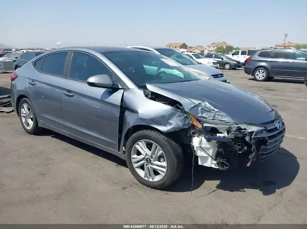 KMHD84LFXKU844815 2019 HYUNDAI ELANTRA - Image 1