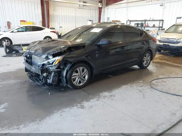 KMHD84LFXKU847391 2019 HYUNDAI ELANTRA - Image 2