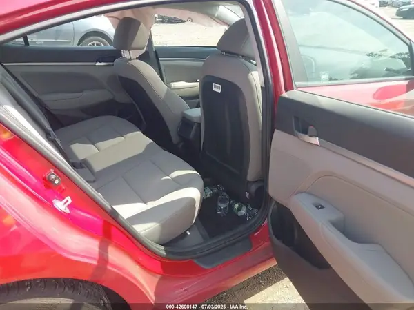KMHD84LFXKU850100 2019 HYUNDAI ELANTRA - Image 8