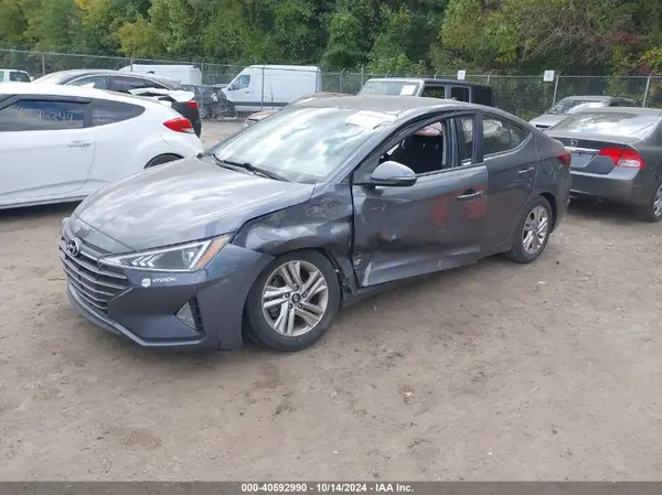 KMHD84LFXLU000615 2020 HYUNDAI ELANTRA - Image 2