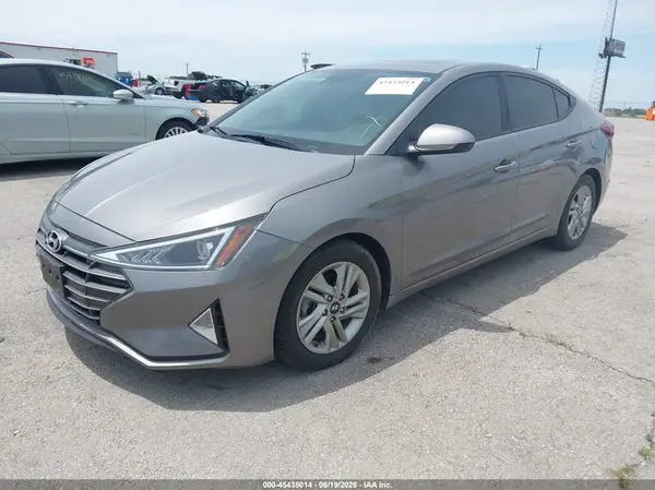 KMHD84LFXLU002235 2020 HYUNDAI ELANTRA - Image 2