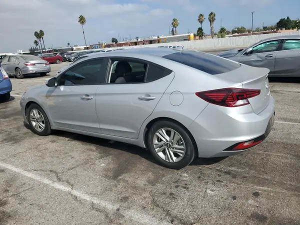 KMHD84LFXLU069529 2020 HYUNDAI ELANTRA - Image 2