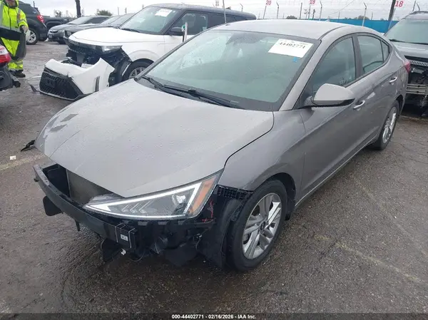 KMHD84LFXLU071944 2020 HYUNDAI ELANTRA - Image 2