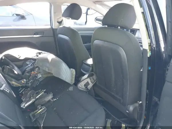 KMHD84LFXLU100715 2020 HYUNDAI ELANTRA - Image 8