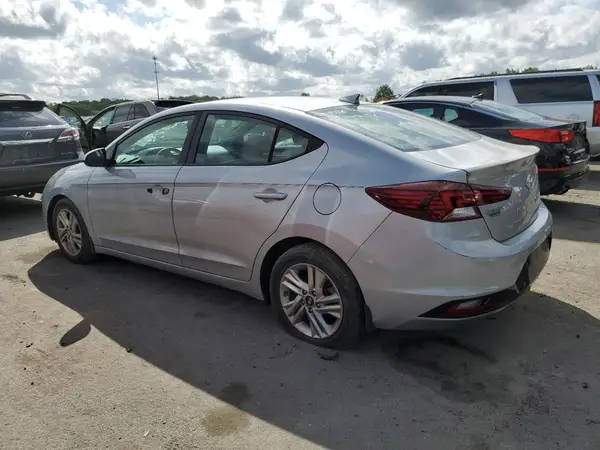 KMHD84LFXLU949565 2020 HYUNDAI ELANTRA - Image 2