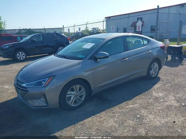 KMHD84LFXLU969492 2020 HYUNDAI ELANTRA - Image 2