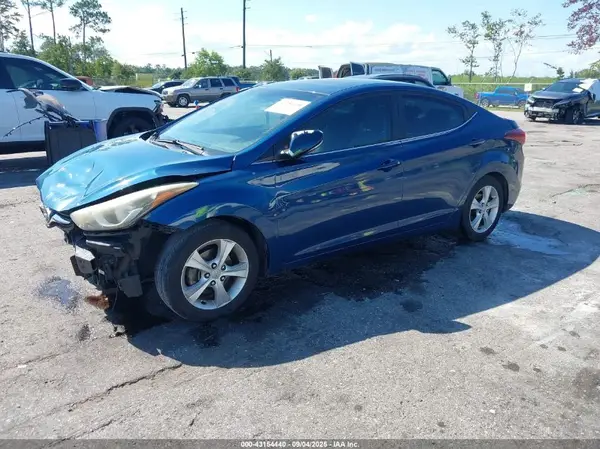 KMHDH4AE0GU479711 2016 HYUNDAI ELANTRA - Image 2