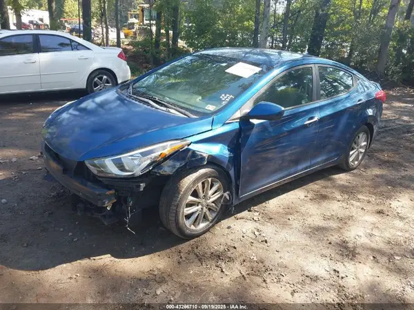KMHDH4AE0GU480678 2016 HYUNDAI ELANTRA - Image 2